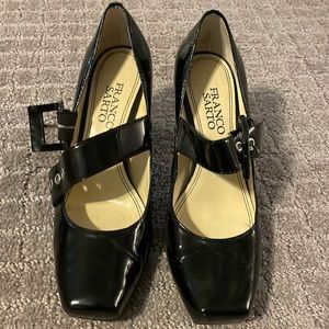 Black pumps - barely worn